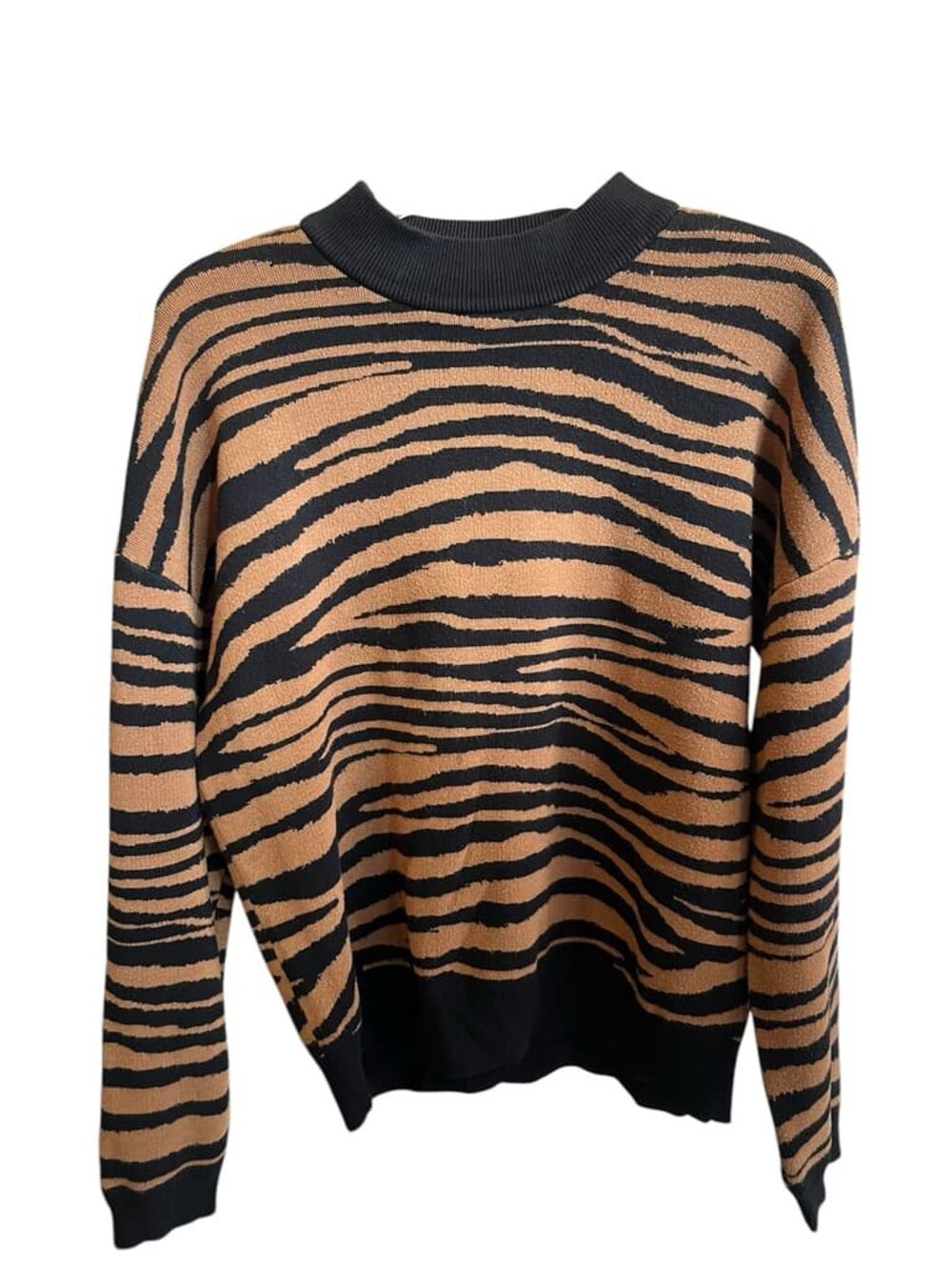 Wayf sweater. - Picture 2 of 4